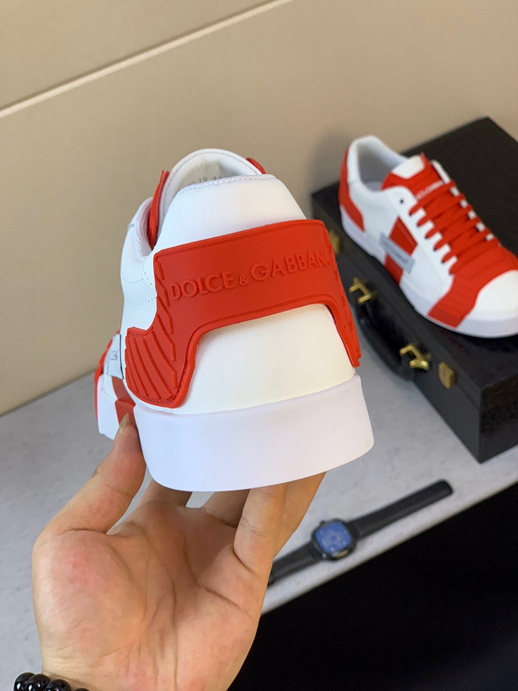 D*G sneaker
